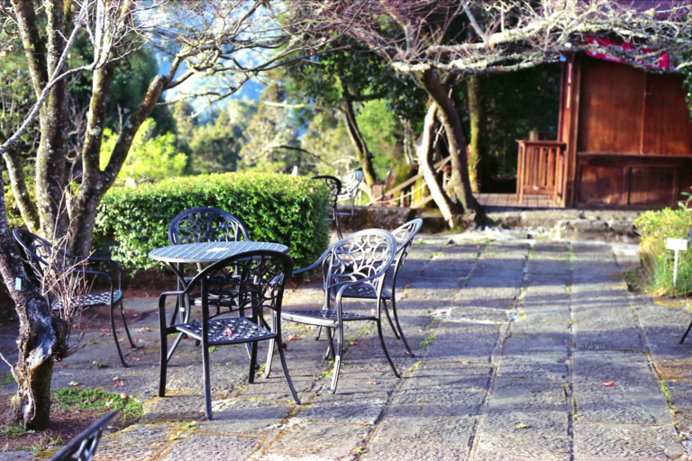 10 Best Outdoor Coffee Tables for Your Patio